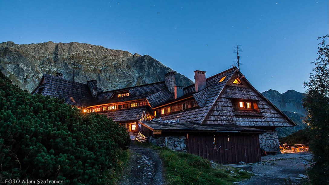 Schronisko PTTK w Dolinie Pięciu Stawów Polskich